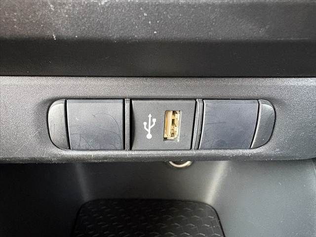 TOYOTA YARIS 2021 Image 31