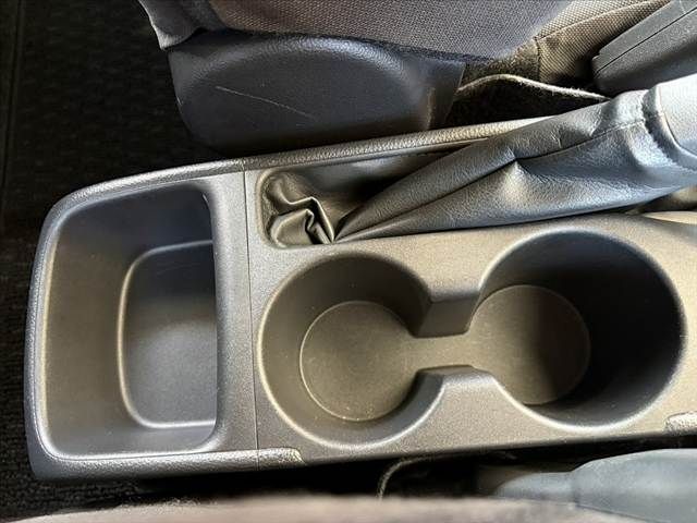 TOYOTA YARIS 2021 Image 31