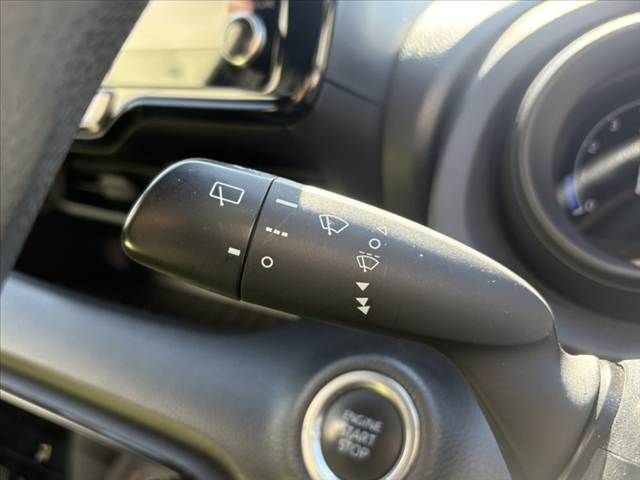 TOYOTA YARIS 2021 Image 31