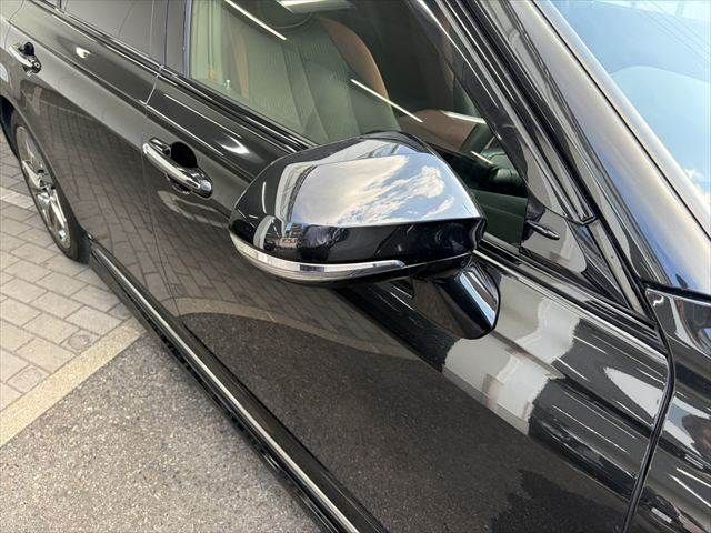 TOYOTA CROWN SEDAN HYBRID 2019 Image 31