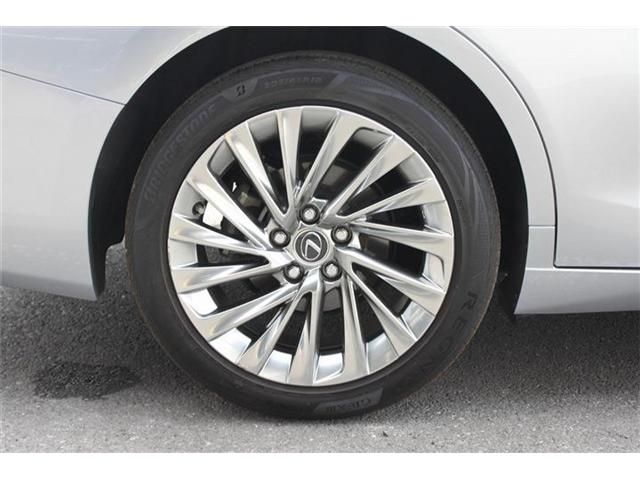 TOYOTA LEXUS ES300H 2022 Image 31