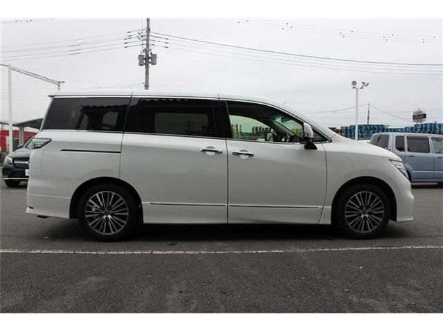 NISSAN ELGRAND 2024 Image 31