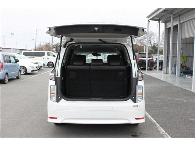 NISSAN ELGRAND 2024 Image 31