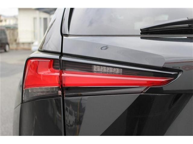 TOYOTA LEXUS NX300 2017 Image 31