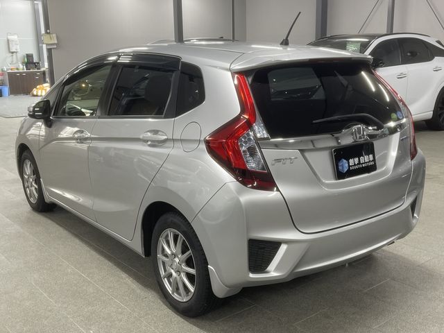 HONDA FIT HYBRID 2014 Image 31