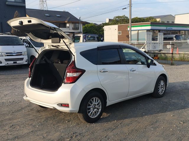 NISSAN NOTE 2017 Image 31