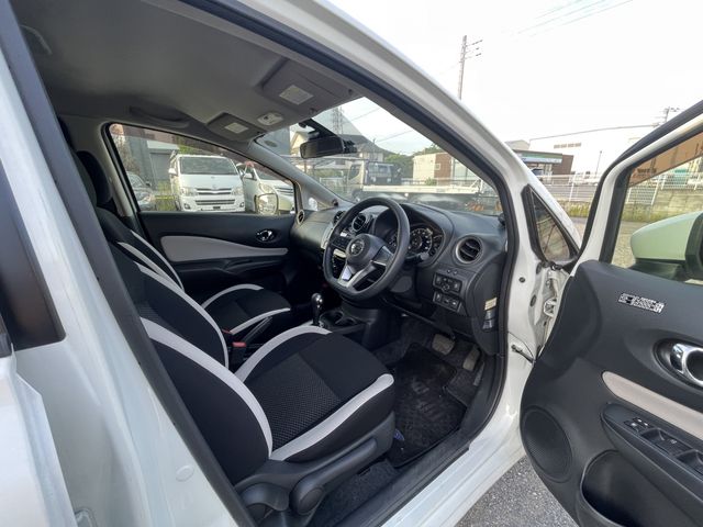 NISSAN NOTE 2017 Image 31