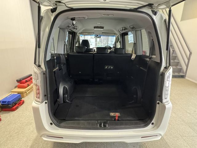 HONDA STEPWAGON SPADA 2014 Image 31