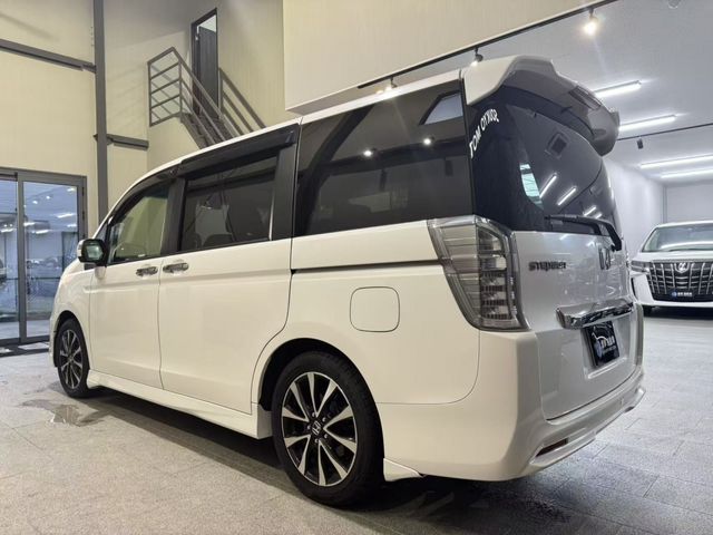 HONDA STEPWAGON SPADA 2014 Image 31