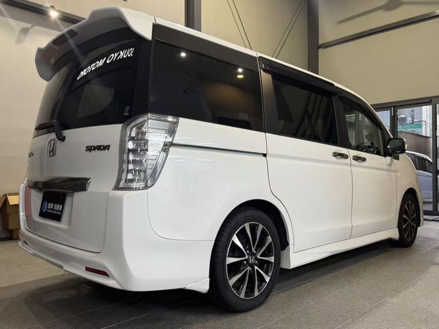 HONDA STEPWAGON SPADA 2014 Image 31