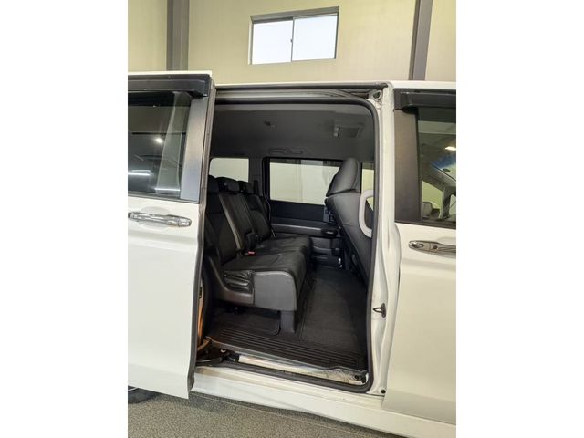 HONDA STEPWAGON SPADA 2014 Image 31