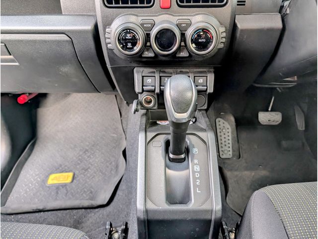 SUZUKI JIMNY 4WD 2021 Image 31