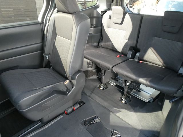 TOYOTA NOAH HYBRID 2022 Image 31