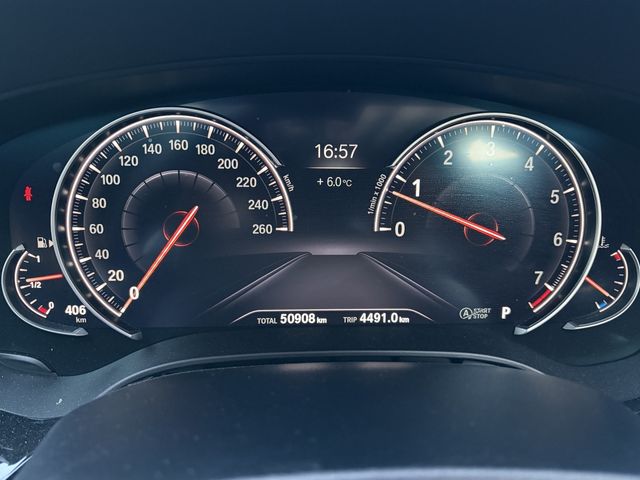 BMW 5SERIES SEDAN 2018 Image 31