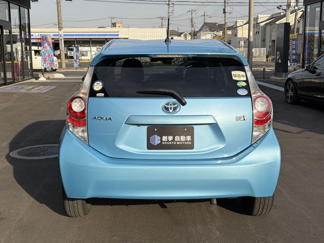 TOYOTA AQUA 2013 Image 31