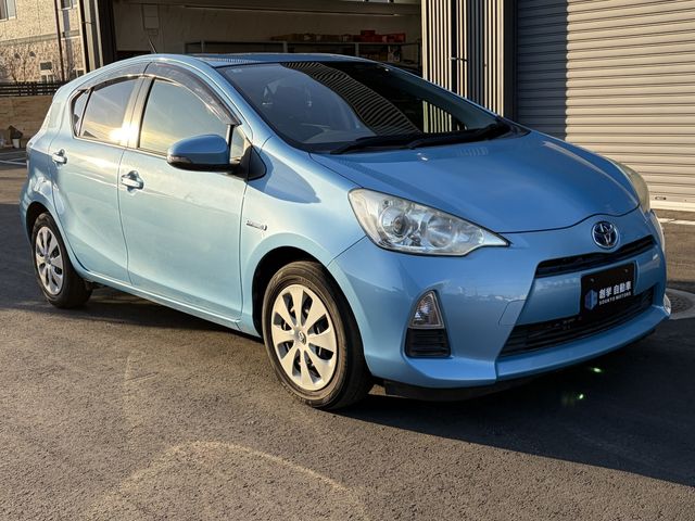 TOYOTA AQUA 2013 Image 31