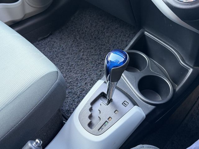 TOYOTA AQUA 2013 Image 31