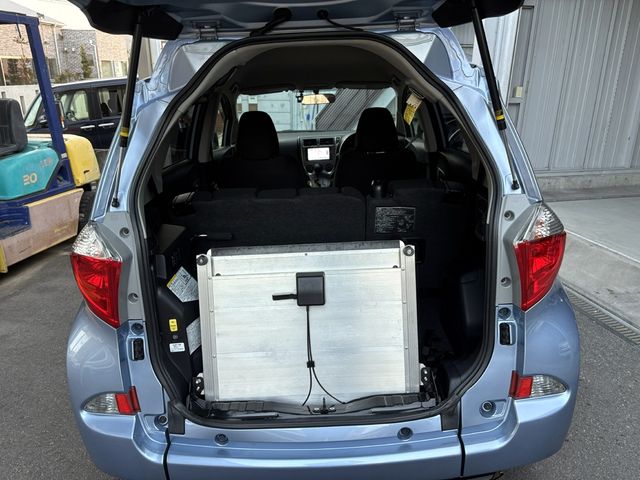 TOYOTA RACTIS 2012 Image 31