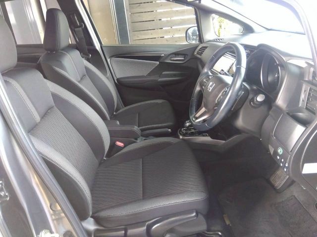 HONDA FIT HYBRID 4WD 2019 Image 31