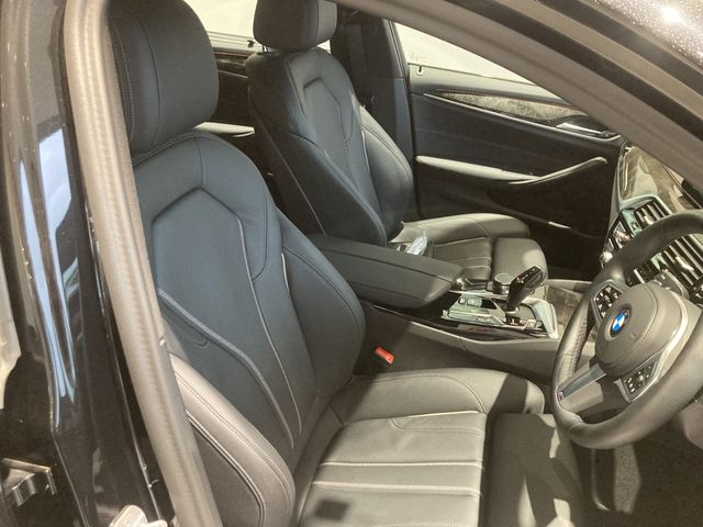 BMW 5SERIES TOURING 2024 Image 31