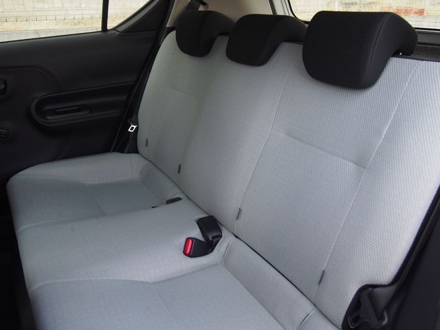 TOYOTA AQUA 2019 Image 31