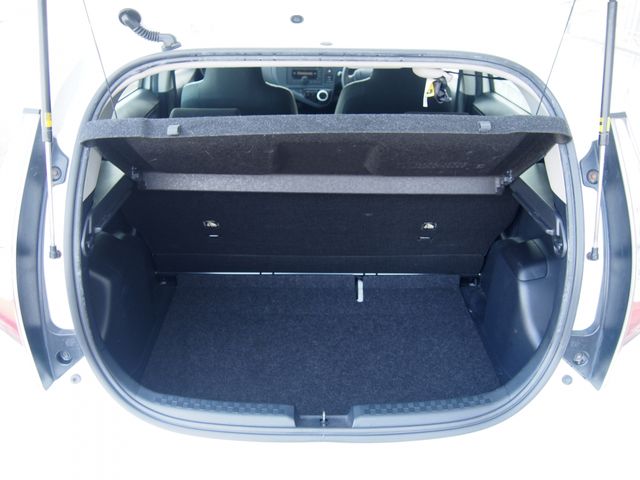 TOYOTA AQUA 2019 Image 31