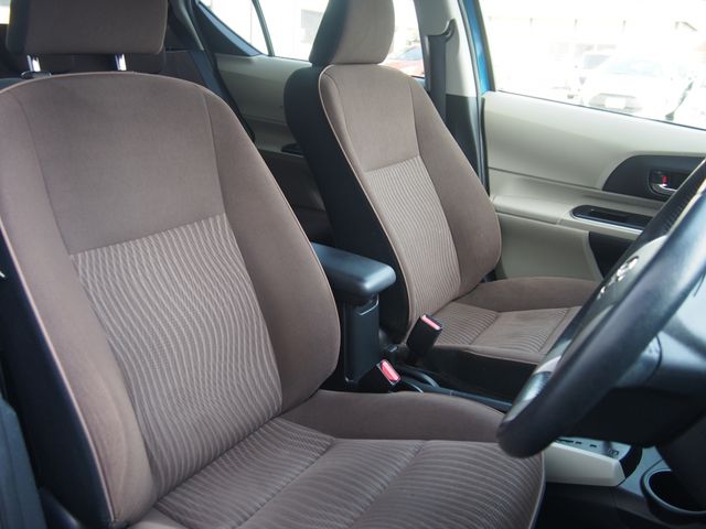 TOYOTA AQUA 2014 Image 31