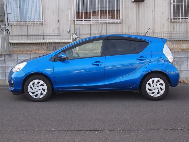 TOYOTA AQUA 2014 Image 31