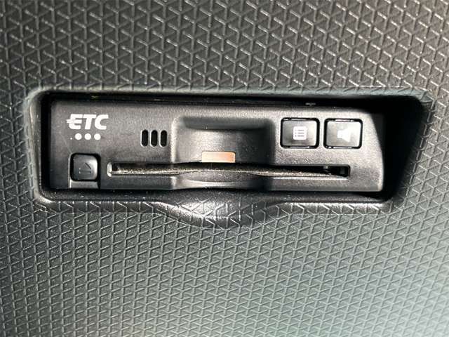 DAIHATSU TANTO CUSTOM 4WD 2022 Image 31