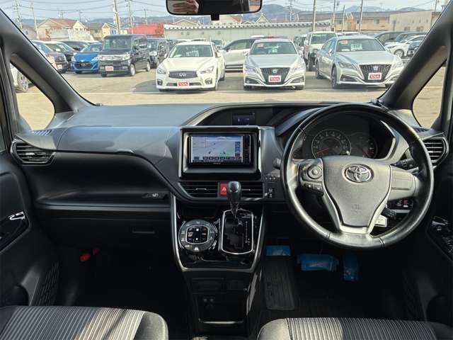 TOYOTA VOXY 4WD 2019 Image 31