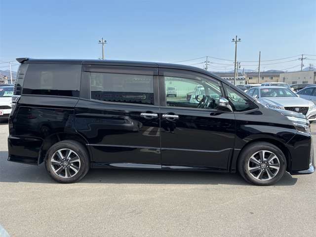 TOYOTA VOXY 4WD 2019 Image 31