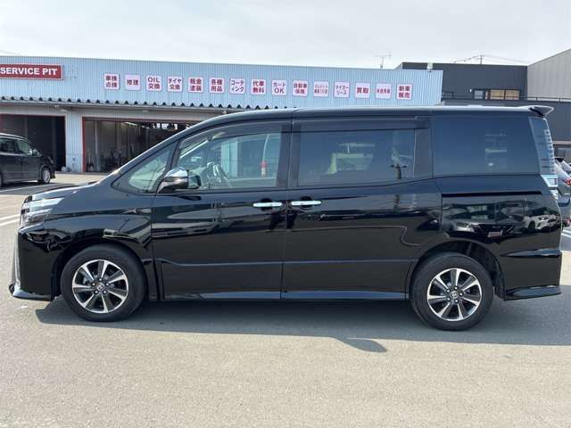 TOYOTA VOXY 4WD 2019 Image 31