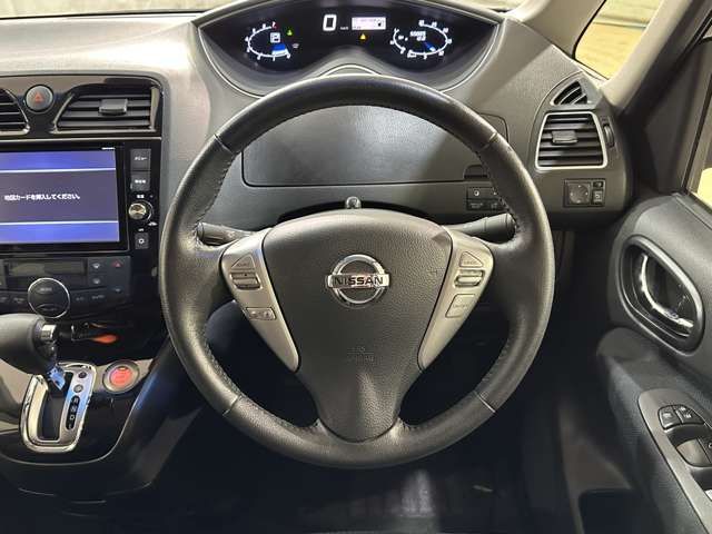 NISSAN SERENA  S-HYBRID 4WD 2015 Image 31