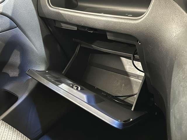 NISSAN SERENA  S-HYBRID 4WD 2015 Image 31