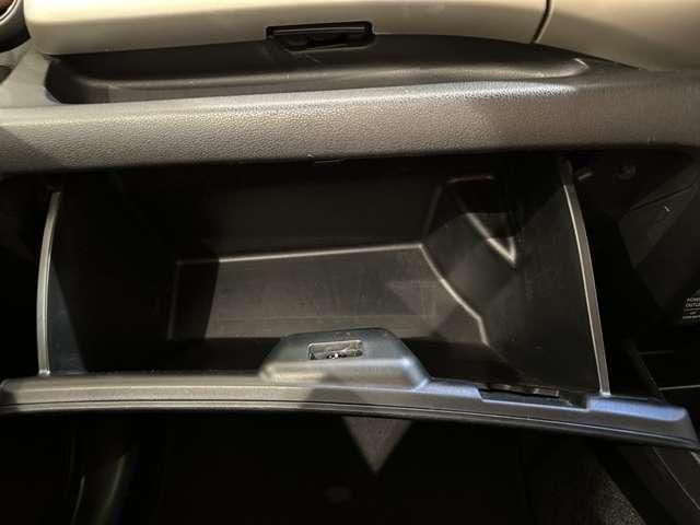 HONDA FIT HYBRID 2012 Image 31