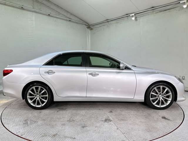 TOYOTA MARK X 2013 Image 31
