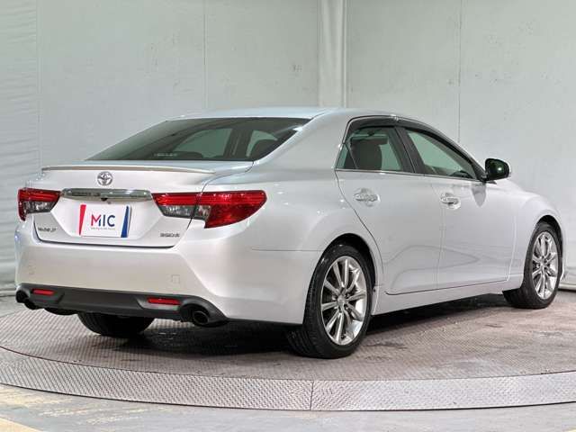 TOYOTA MARK X 2013 Image 31