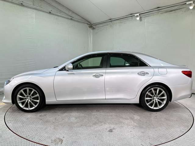 TOYOTA MARK X 2013 Image 31
