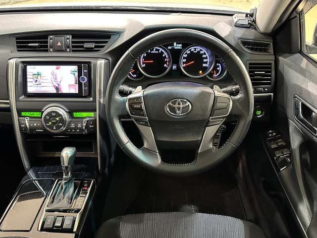 TOYOTA MARK X 2013 Image 31