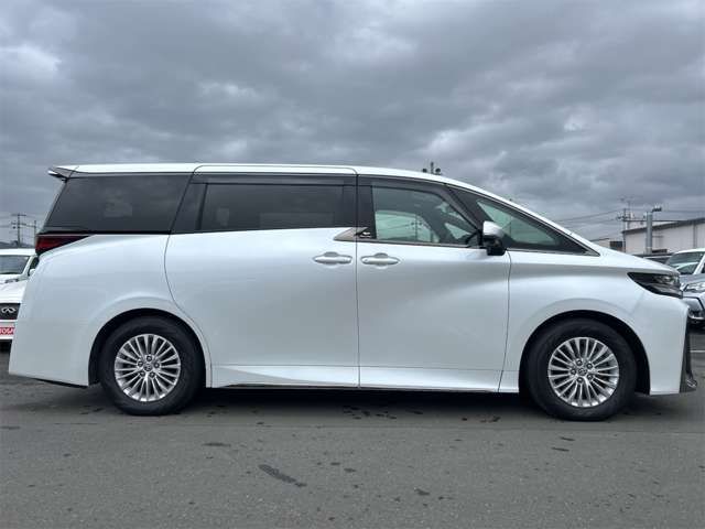 TOYOTA VELLFIRE  HYBRID 4WD 2023 Image 31