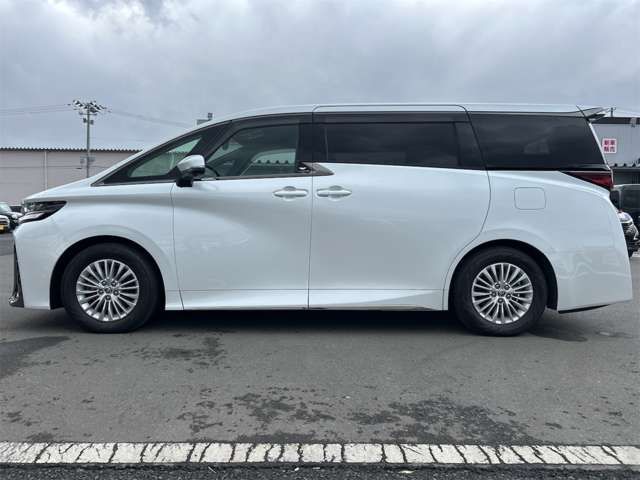 TOYOTA VELLFIRE  HYBRID 4WD 2023 Image 31
