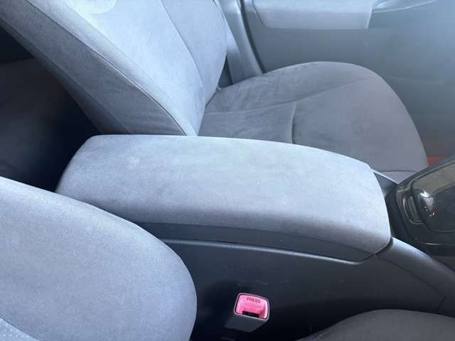 TOYOTA PRIUS 2010 Image 31