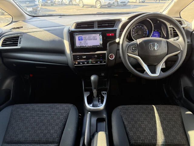 HONDA FIT 4WD 2015 Image 31