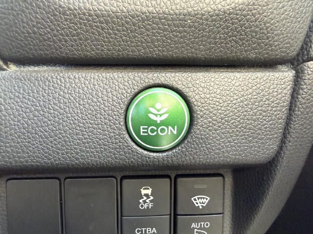 HONDA FIT 4WD 2015 Image 31