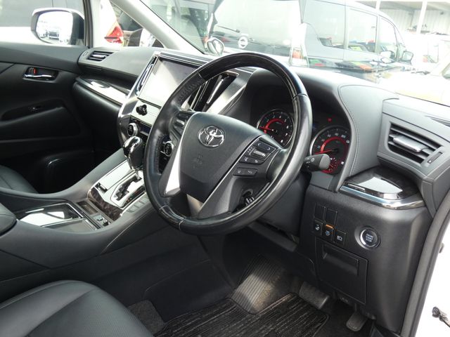 TOYOTA ALPHARD 2020 Image 31
