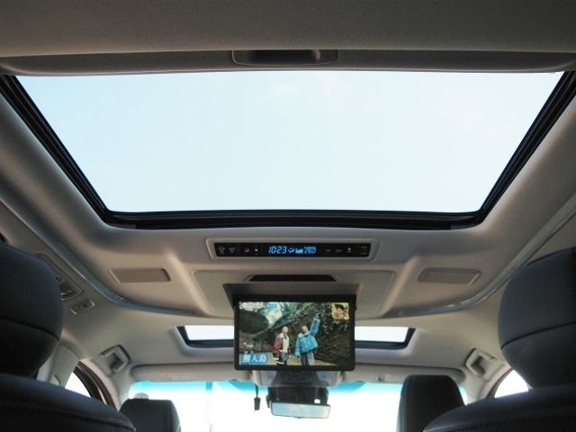 TOYOTA ALPHARD HYBRID 4WD 2021 Image 31