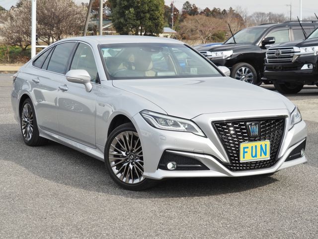 TOYOTA CROWN SEDAN HYBRID 4 2019 Image 31