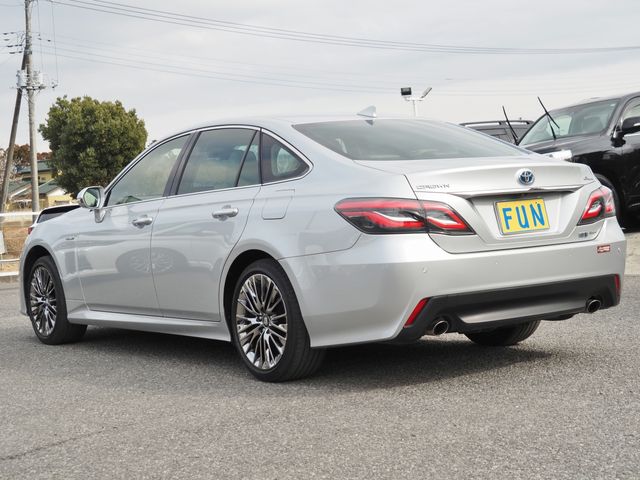 TOYOTA CROWN SEDAN HYBRID 4 2019 Image 31