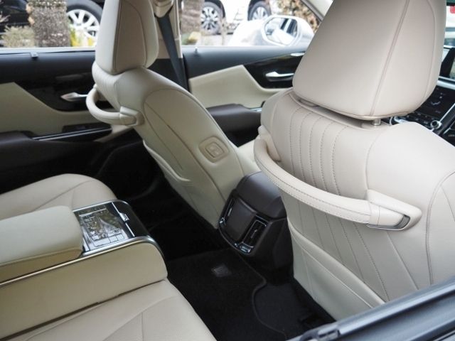 TOYOTA CROWN SEDAN HYBRID 4 2019 Image 31