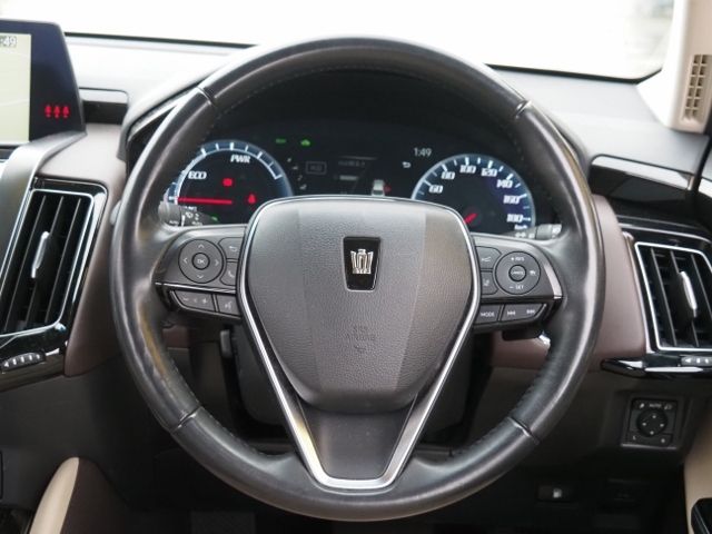 TOYOTA CROWN SEDAN HYBRID 4 2019 Image 31